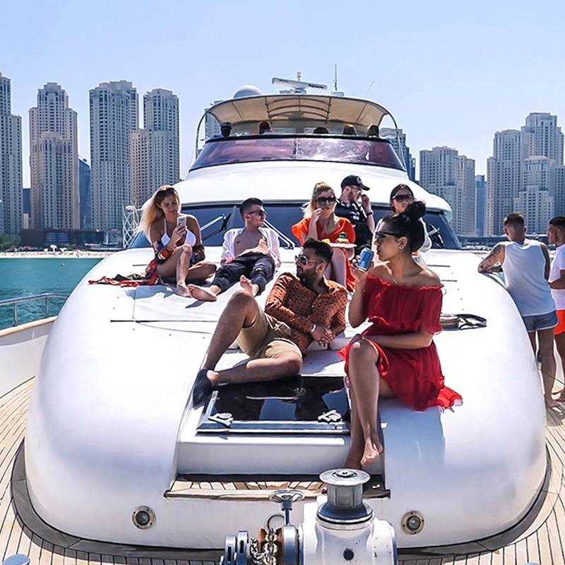 Croisière en yacht et déjeuner bbq Croisière en yacht et déjeuner bbq