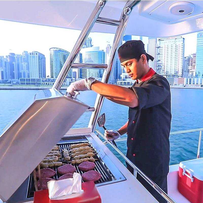 Croisière en yacht et déjeuner bbq Croisière en yacht et déjeuner bbq