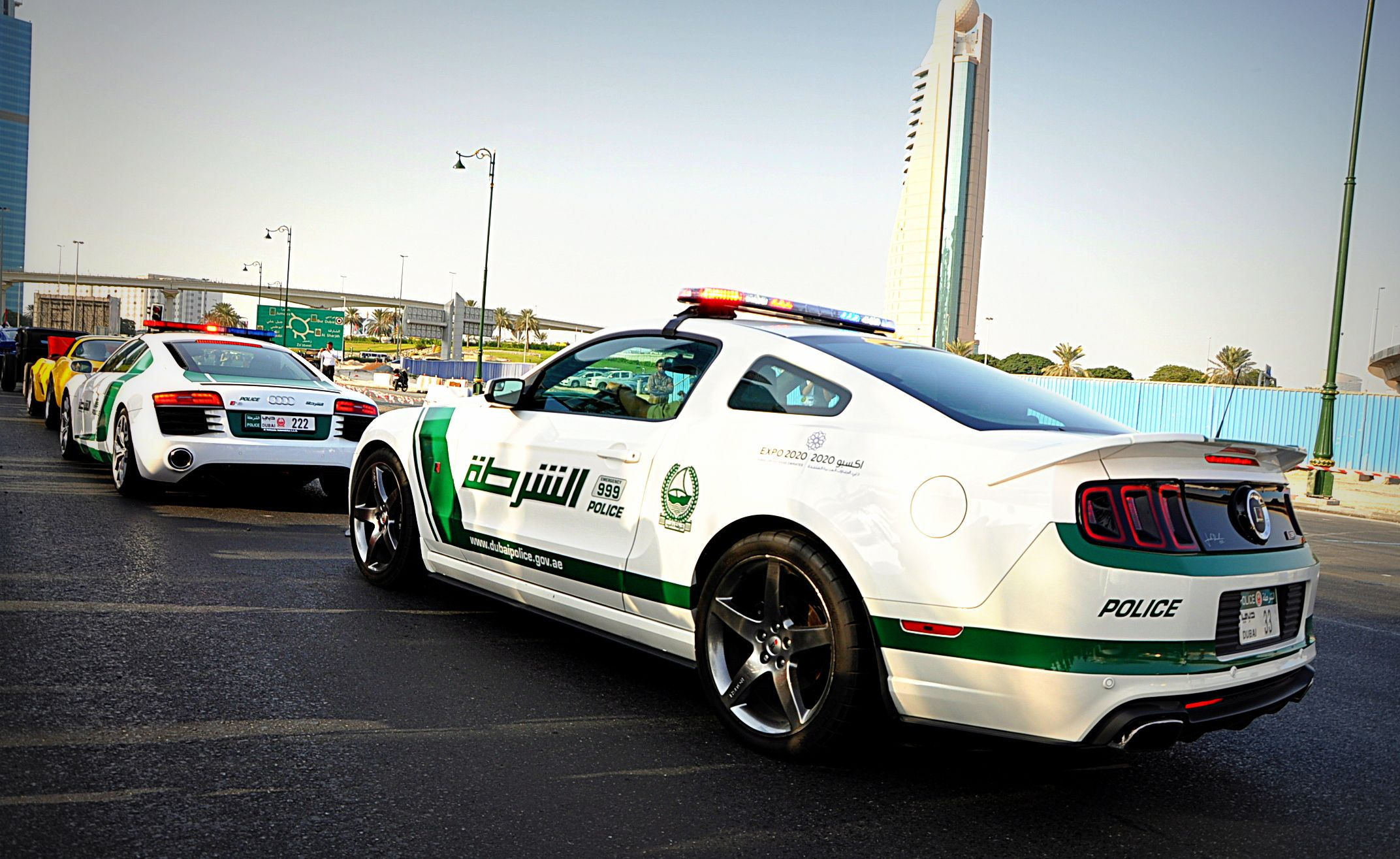 FORD MUSTANG DUBAI POLICE