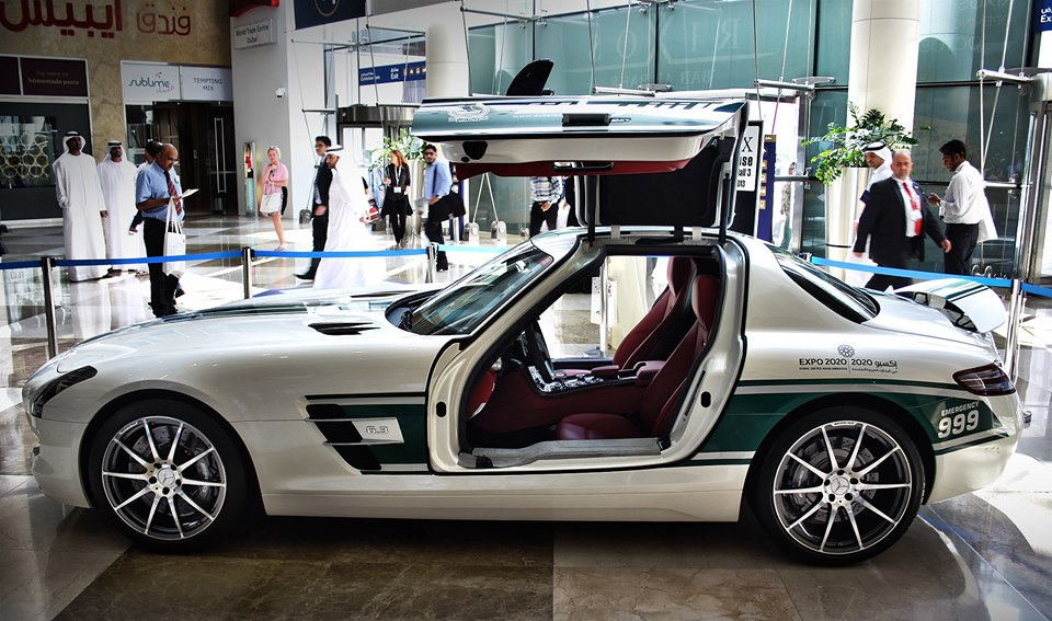 MERCEDES SLS AMG DUBAI POLICE