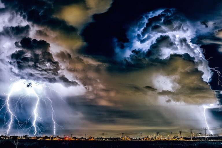 L&rsquo;ensemencement des nuages ou cloud seeding à Dubai
