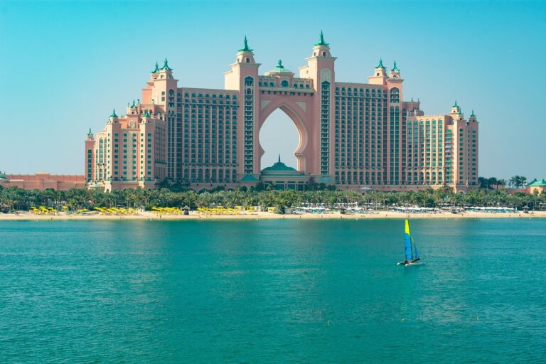 Les métiers ouverts aux francophones à Dubai