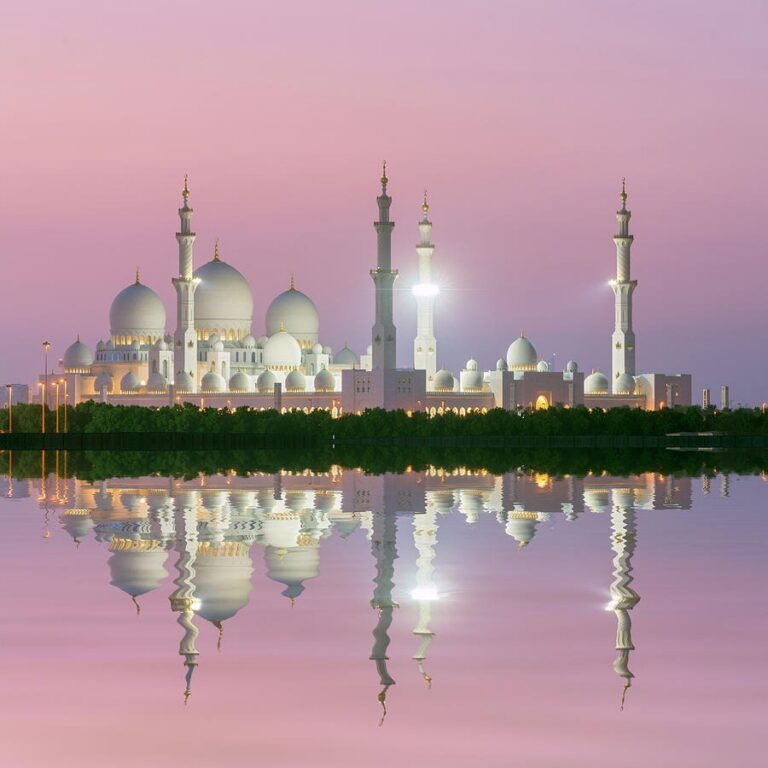 Visiter la grande mosquée Sheikh Zayed d&rsquo; Abu Dhabi