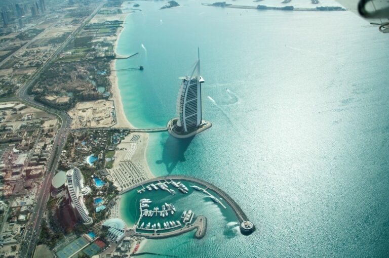 Voir Dubai depuis les airs